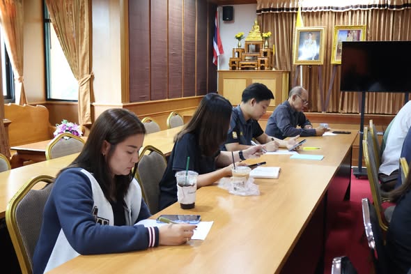 จัดประชุมเพื่อปรึกษาหารือแนวทางการจัดกิจกรรมต่างๆ ของเทศบาล